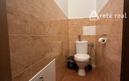 ARETÉ REAL – PREDAJ 4-IZBOVÉHO MEZONETOVÉHO BYTU SO ZÁHRADKOU A PARKOVANÍM V CENTRE MESTA, PEZINOK, HOLUBYHO