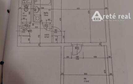 ARETÉ REAL- Predaj krásneho tehlového 2-izb bytu s veľkou výmerou, 2 loggie, murovaná pivnica, sídlisko Muškát v Pezinku