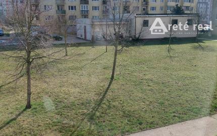 Areté real-prenájom slnečného 1izb. bytu s loggiou, pivnicou v Pezinku na sídlisku Sever