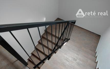 ARETÉ REAL- PREDAJ TEHLOVÉHO 2IZB.BYTU V PEZINKU, CENTRUM,  S BALKÓNOM A MUROVANOU PIVNICOU