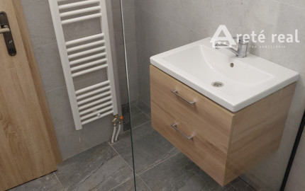 ARETE REAL-PREDAJ 3 IZBOVÉHO BYTU V SENCI, SLNEČNÝ, PRIESTRANNÝ, REKONŠTRUKCIA