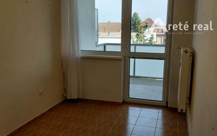 ARETÉ REAL- PREDAJ -TEHLOVÝ 4 IZB.BYT S TERASOU  PRIESTOR KDE SA RODIA KRÁSNÉ CHVÍLE S RODINOU, KÚSOK OD CENTRA MESTA PEZINOK