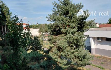 ARETÉ REAL- PREDAJ -TEHLOVÝ 4 IZB.BYT S TERASOU  PRIESTOR KDE SA RODIA KRÁSNÉ CHVÍLE S RODINOU, KÚSOK OD CENTRA MESTA PEZINOK