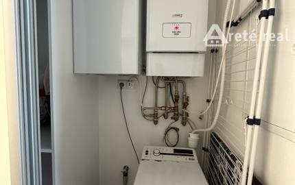 ARETÉ REAL - PREDAJ NÁDHERNÉHO BYTU S DVOMA PARKOVACÍMI MIESTAMI, SLOVENSKÝ GROB, PRI JAZERE