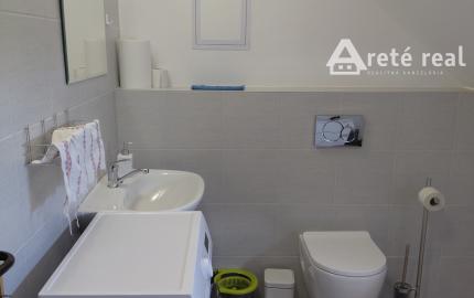 Areté real-prenájom slnečného 3iz. bytu s balkónom v rodinnom dome blízko centra mesta Pezinok