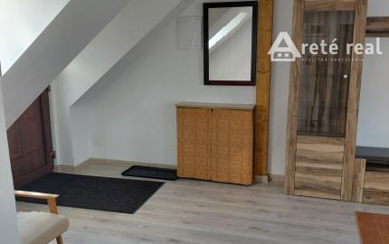 Areté real-prenájom slnečného 3iz. bytu s balkónom v rodinnom dome blízko centra mesta Pezinok