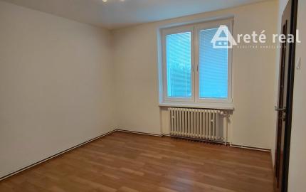 ARETÉ REAL-PREDAJ 2 IZBOVÉHO BYTU V PEZINKU, SLNEČNÝ, PRIESTRANNÝ, REKONŠTRUKCIA-CENTRUM