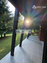 ARETÉ REAL – PREDAJ DVOCH REKREAČNÝCH CHÁT V RADOVEJ ZÁSTAVBE, LIMBACH, MEDVEDIE ÚDOLIE