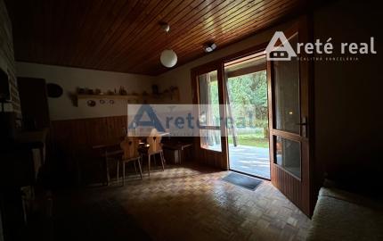 ARETÉ REAL – PREDAJ DVOCH REKREAČNÝCH CHÁT V RADOVEJ ZÁSTAVBE, LIMBACH, MEDVEDIE ÚDOLIE