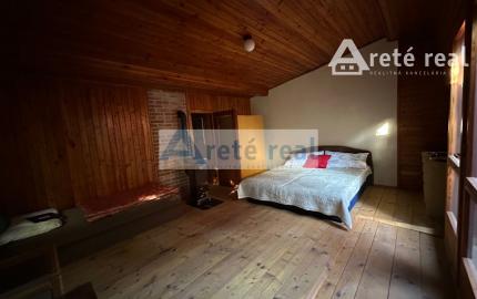 ARETÉ REAL – PREDAJ DVOCH REKREAČNÝCH CHÁT V RADOVEJ ZÁSTAVBE, LIMBACH, MEDVEDIE ÚDOLIE