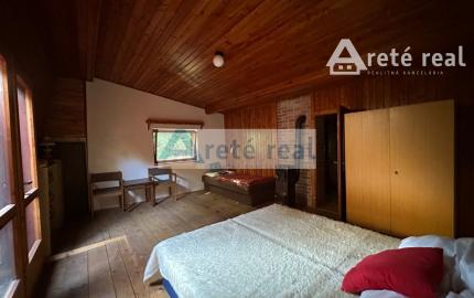 ARETÉ REAL – PREDAJ DVOCH REKREAČNÝCH CHÁT V RADOVEJ ZÁSTAVBE, LIMBACH, MEDVEDIE ÚDOLIE