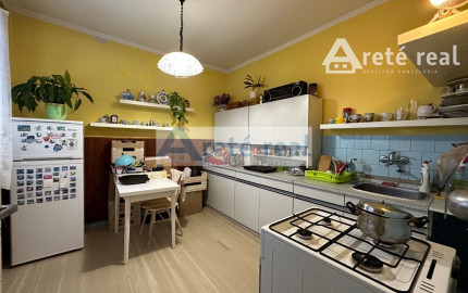 REZERVOVANÉ - ARETÉ REAL - PREDAJ 5-IZBOVÉHO RODINNÉHO DOMU S GARÁŽOU A S VEĽKORYSÝM 1047 m2 POZEMKOM