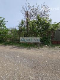 Areté real - Predaj pozemku na stavbu rodinného domu v tichej ulici v obci Horné Orešany