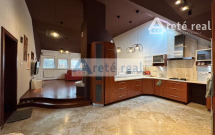 ARETÉ REAL - PREDAJ NÁDHERNÉHO 4-IZBOVÉHO BYTU V CENTRE MESTA, PEZINOK, JESENSKÉHO