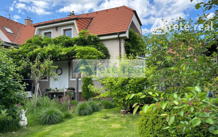 ARETÉ REAL - PREDAJ NÁDHERNÉHO 4-IZBOVÉHO BYTU V CENTRE MESTA, PEZINOK, JESENSKÉHO