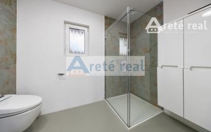 ARETÉ REAL - PREDAJ 2 RODINNÝCH DOMOV ZA CENU JEDNÉHO, SLOVENSKÝ GROB