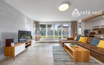 ARETÉ REAL - PREDAJ 2 RODINNÝCH DOMOV ZA CENU JEDNÉHO, SLOVENSKÝ GROB