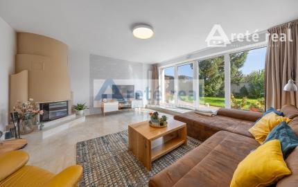 ARETÉ REAL - PREDAJ 2 RODINNÝCH DOMOV ZA CENU JEDNÉHO, SLOVENSKÝ GROB