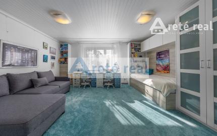 ARETÉ REAL - PREDAJ 2 RODINNÝCH DOMOV ZA CENU JEDNÉHO, SLOVENSKÝ GROB
