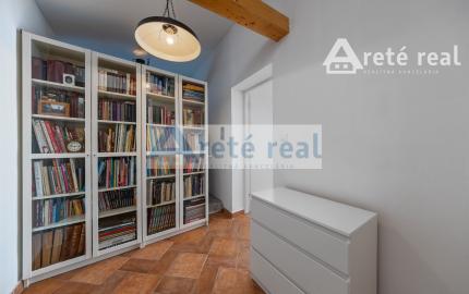 ARETÉ REAL - PREDAJ 2 RODINNÝCH DOMOV ZA CENU JEDNÉHO, SLOVENSKÝ GROB