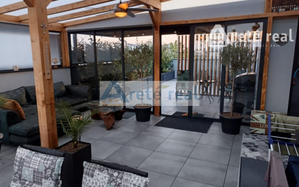 Areté real - Predaj nádherného, nadštandardného, výborne dispozične riešeného 3-izbového bytu s veľkorysou zimnou záhradou a terasou v dobrej lokalite v Slovenskom Grobe, Malý Raj