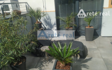 Areté real - Predaj nádherného, nadštandardného, výborne dispozične riešeného 3-izbového bytu s veľkorysou zimnou záhradou a terasou v dobrej lokalite v Slovenskom Grobe, Malý Raj