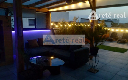 Areté real - Predaj nádherného, nadštandardného, výborne dispozične riešeného 3-izbového bytu s veľkorysou zimnou záhradou a terasou v dobrej lokalite v Slovenskom Grobe, Malý Raj