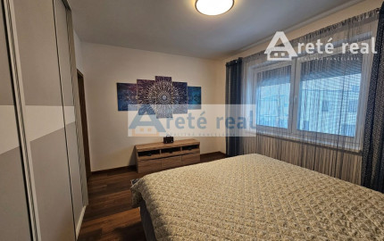 Areté real - Predaj nádherného, nadštandardného, výborne dispozične riešeného 3-izbového bytu s veľkorysou zimnou záhradou a terasou v dobrej lokalite v Slovenskom Grobe, Malý Raj