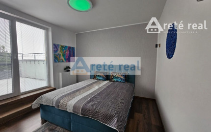 Areté real - Predaj nádherného, nadštandardného, výborne dispozične riešeného 3-izbového bytu s veľkorysou zimnou záhradou a terasou v dobrej lokalite v Slovenskom Grobe, Malý Raj