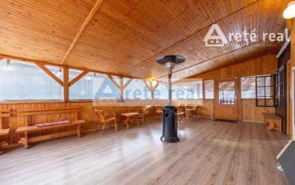 ARETÉ REAL – PREDAJ BUDOVY NA ŠPORTOVÉ A REKREAČNÉ ÚČELY S TROMA CHATKAMI, MODRA, HARMÓNIA