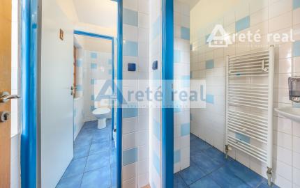 ARETÉ REAL – PREDAJ BUDOVY NA ŠPORTOVÉ A REKREAČNÉ ÚČELY S TROMA CHATKAMI, MODRA, HARMÓNIA