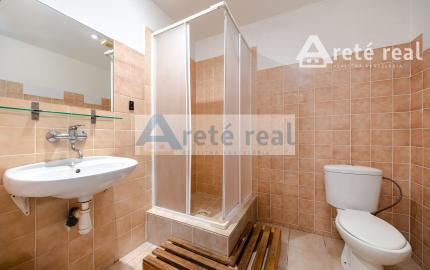 ARETÉ REAL – PREDAJ BUDOVY NA ŠPORTOVÉ A REKREAČNÉ ÚČELY S TROMA CHATKAMI, MODRA, HARMÓNIA