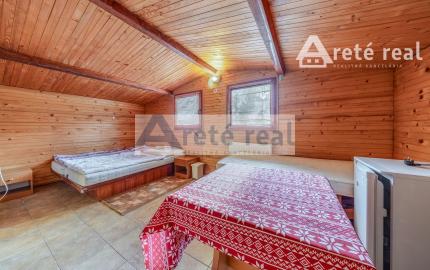 ARETÉ REAL – PREDAJ BUDOVY NA ŠPORTOVÉ A REKREAČNÉ ÚČELY S TROMA CHATKAMI, MODRA, HARMÓNIA