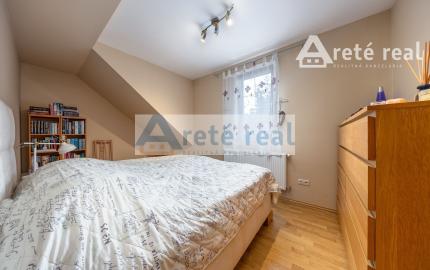 ARETÉ REAL – PREDAJ BUDOVY NA ŠPORTOVÉ A REKREAČNÉ ÚČELY S TROMA CHATKAMI, MODRA, HARMÓNIA