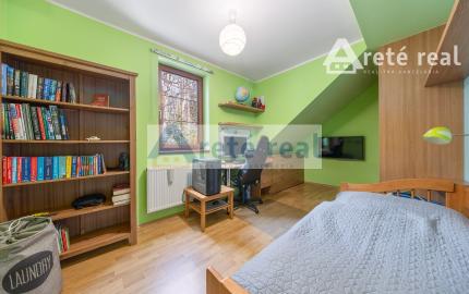 ARETÉ REAL – PREDAJ BUDOVY NA ŠPORTOVÉ A REKREAČNÉ ÚČELY S TROMA CHATKAMI, MODRA, HARMÓNIA