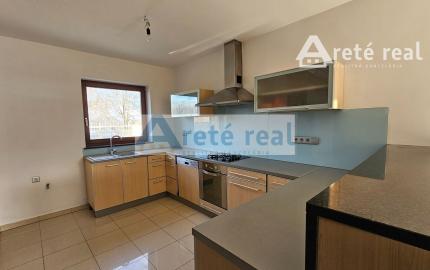 Areté real - Predaj samostatne stojaceho rodinného domu v pokojnej tichej lokalite v obci Nová Dedinka