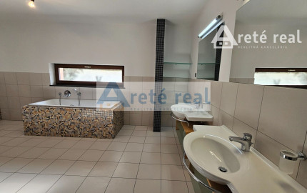 Areté real - Predaj samostatne stojaceho rodinného domu v pokojnej tichej lokalite v obci Nová Dedinka