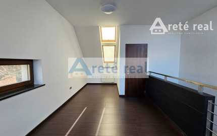 Areté real - Predaj samostatne stojaceho rodinného domu v pokojnej tichej lokalite v obci Nová Dedinka