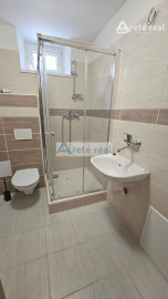 Areté real - Prenájom veľmi pekného, priestranného 3,5-izbového bytu s parkovacím miestom, Pezinok, ul. Cajlanská