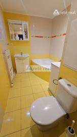 Areté real - Prenájom veľmi pekného, priestranného 2-izbového bytu s  loggiou, Malacky, ul. D. Skuteckého