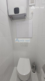 Areté real - Rezervovane! Predaj veľmi pekného, výborne dispozične riešeného, zrekonštruovaného 2-izbového bytu s balkónom v centre Pezinka, ul. Záhradná