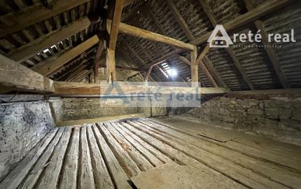 ARETÉ REAL – PREDAJ RODINNÉHO DOMU S NEBYTOVÝMI  BUDOVAMI KONČIACIMI NÁDÁHERNOU ZÁHRADOU A MESTSKÝMI HRADBAMI V CENTRE MODRY, ŠTÚROVA