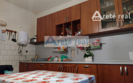 Areté real - Zľava! Predaj dvojgeneračného rodinného domu vhodného aj na podnikanie spojeného s bývaním v strategickej lokalite s prístupom priamo z hlavnej cesty v obci Viničné,