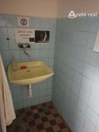 Areté real, Prenájom skladových priestorov v obci Viničné