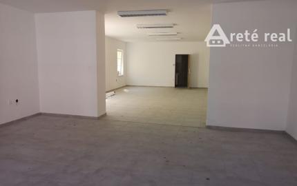 Areté real, Prenájom 87,2 m2 obchodného priestoru s parkovacím miestom v priamom centre mesta Pezinok