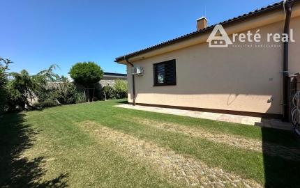 ARETÉ REAL - PREDAJ NOVOSTAVBY 4-IZBOVÉHO RD V NOVEJ LOKALITE, ŠENKVICE, A. BEHUNKA