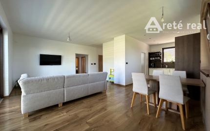 ARETÉ REAL - PREDAJ NOVOSTAVBY 4-IZBOVÉHO RD V NOVEJ LOKALITE, ŠENKVICE, A. BEHUNKA