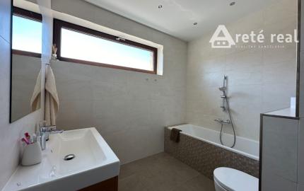 ARETÉ REAL - PREDAJ NOVOSTAVBY 4-IZBOVÉHO RD V NOVEJ LOKALITE, ŠENKVICE, A. BEHUNKA