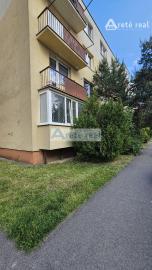 Areté real -Rezervované! Predaj výborne dispozične riešeného 3-izbového bytu s balkónom v dobrej lokalite v Pezinku, ul. Bystrická