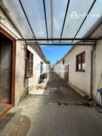 ARETÉ REAL – PREDAJ VINOHRADNÍCKEHO RODINNÉHO DOMU S NEBYTOVOU BUDOVOU V CENTRE MODRY, ŠTÚROVA